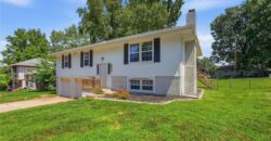 8815 N Grand Avenue, Kansas City, MO 64155