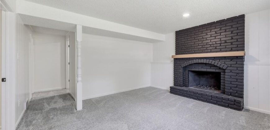 8815 N Grand Avenue, Kansas City, MO 64155