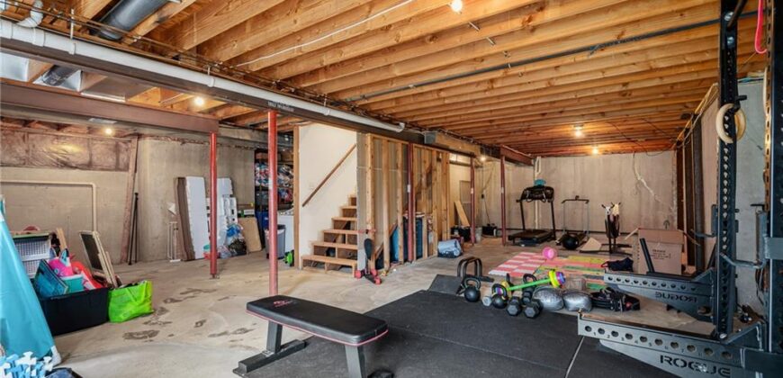 9101 NW 86th Court, Kansas City, MO 64153