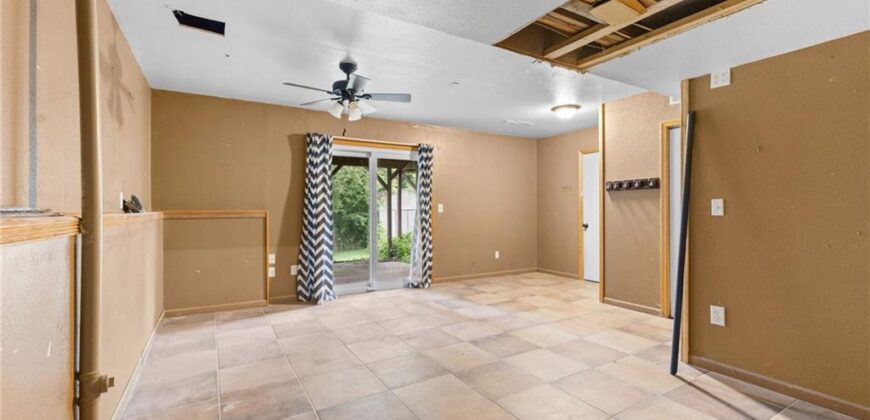 1832 Gates Drive, Platte City, MO 64079