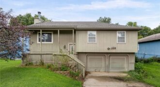 1832 Gates Drive, Platte City, MO 64079