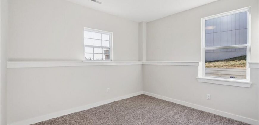 1034 Fir Lane, Liberty, MO 64068
