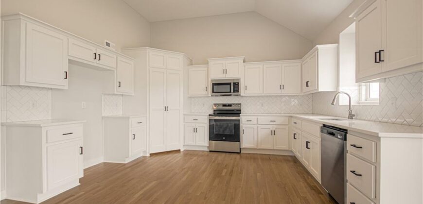 1038 Fir Lane, Liberty, MO 64068