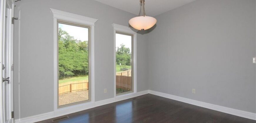 3323 NW 93rd Street, Kansas City, MO 64154