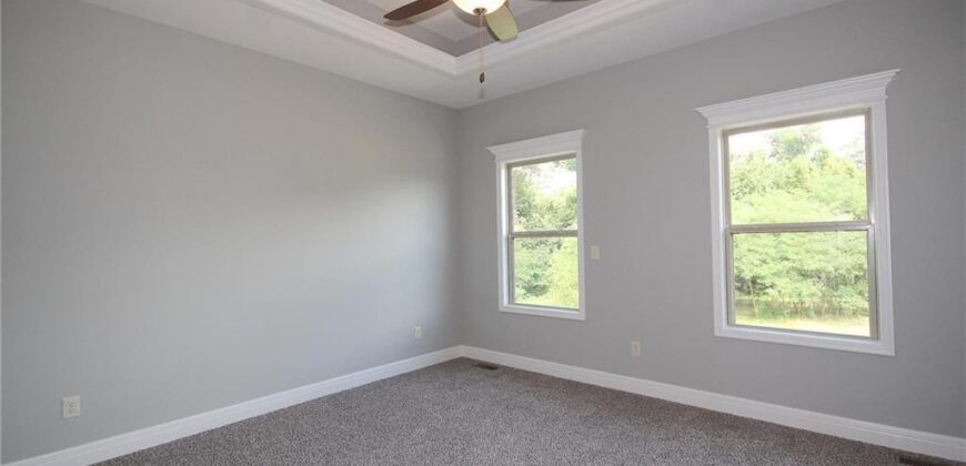 3323 NW 93rd Street, Kansas City, MO 64154