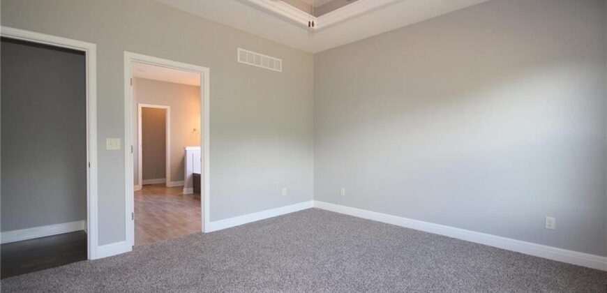 3323 NW 93rd Street, Kansas City, MO 64154