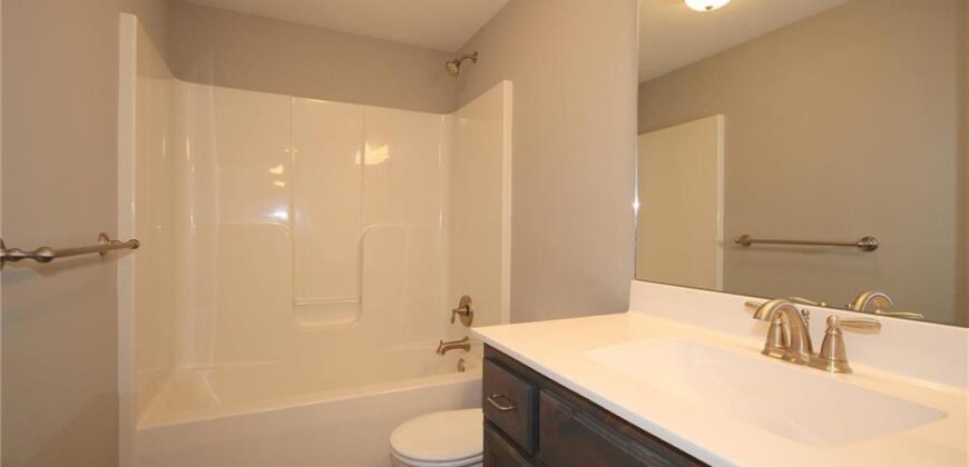 3323 NW 93rd Street, Kansas City, MO 64154