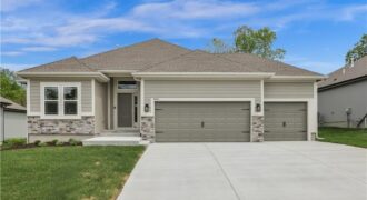 3323 NW 93rd Street, Kansas City, MO 64154