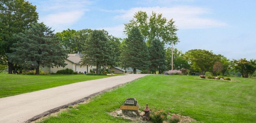 24825 Countryview Drive, Kearney, MO 64060