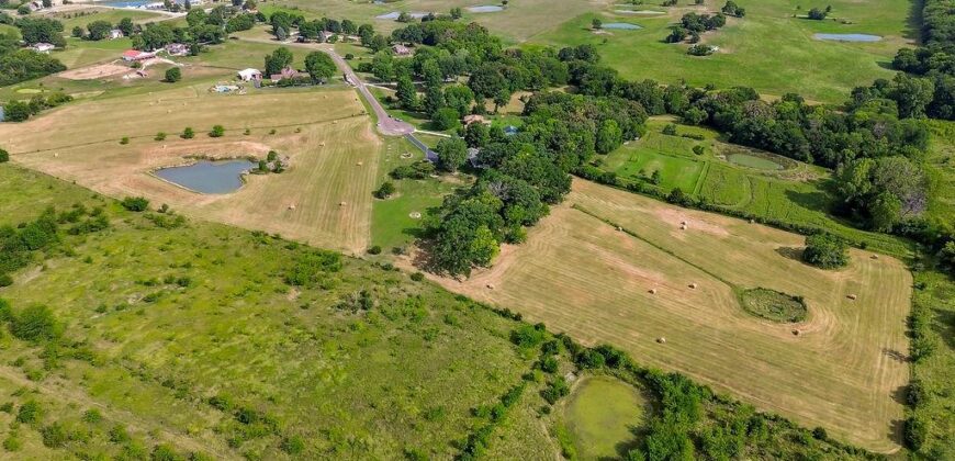 24825 Countryview Drive, Kearney, MO 64060