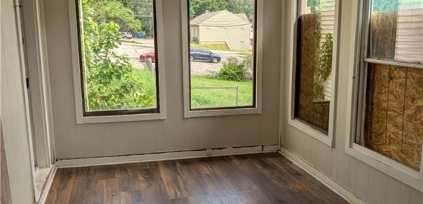 222 NE 43rd Street, Kansas City, MO 64116