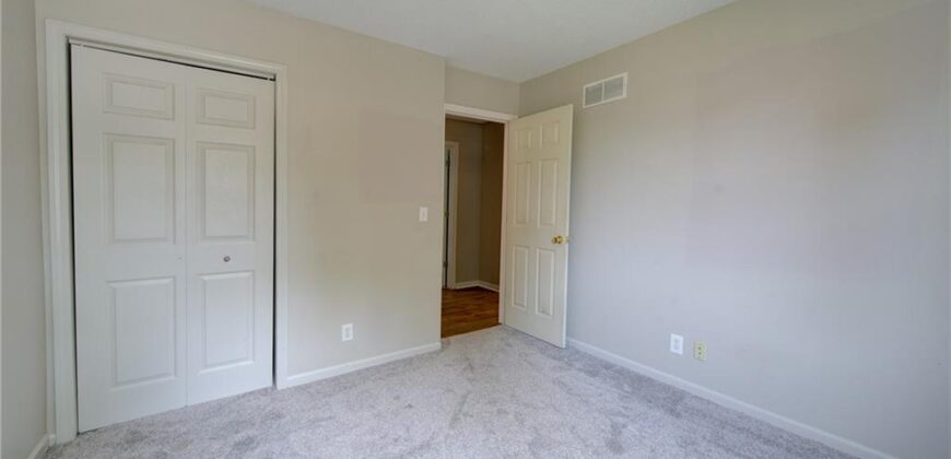 8706 N Carson Avenue, Kansas City, MO 64153