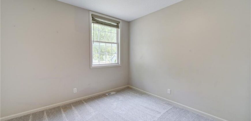 8706 N Carson Avenue, Kansas City, MO 64153