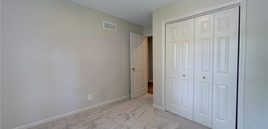 8706 N Carson Avenue, Kansas City, MO 64153