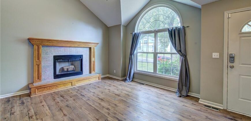 8706 N Carson Avenue, Kansas City, MO 64153