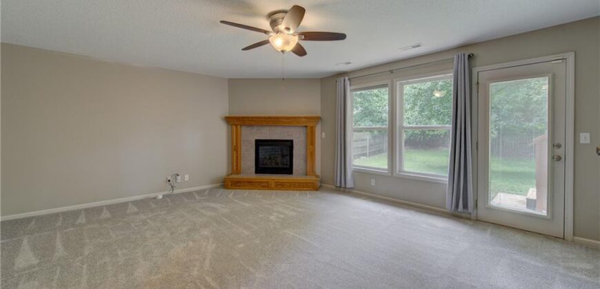 8706 N Carson Avenue, Kansas City, MO 64153