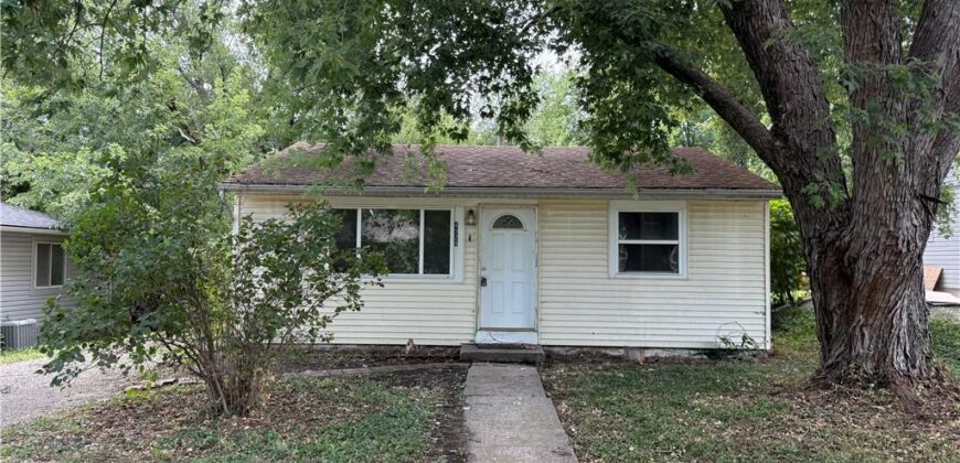 4529 N Forest Avenue, Kansas City, MO 64116