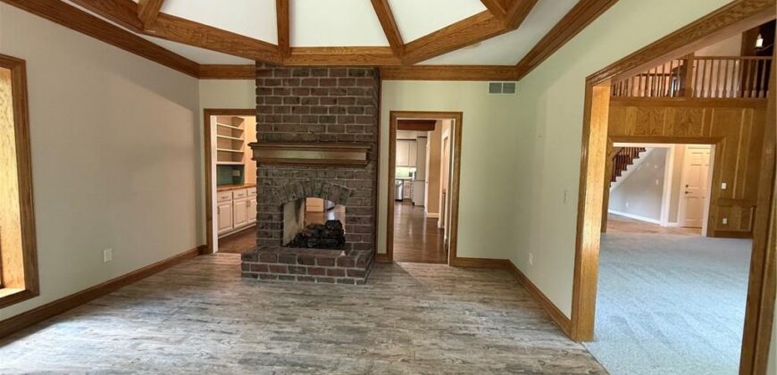 6807 Cedar Bend N/A, Kansas City, MO 64152