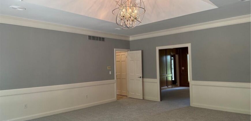 6807 Cedar Bend N/A, Kansas City, MO 64152