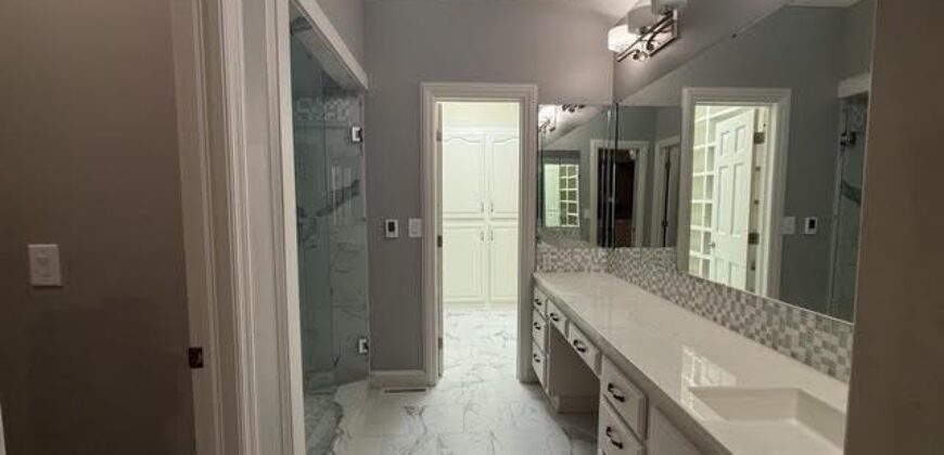 6807 Cedar Bend N/A, Kansas City, MO 64152