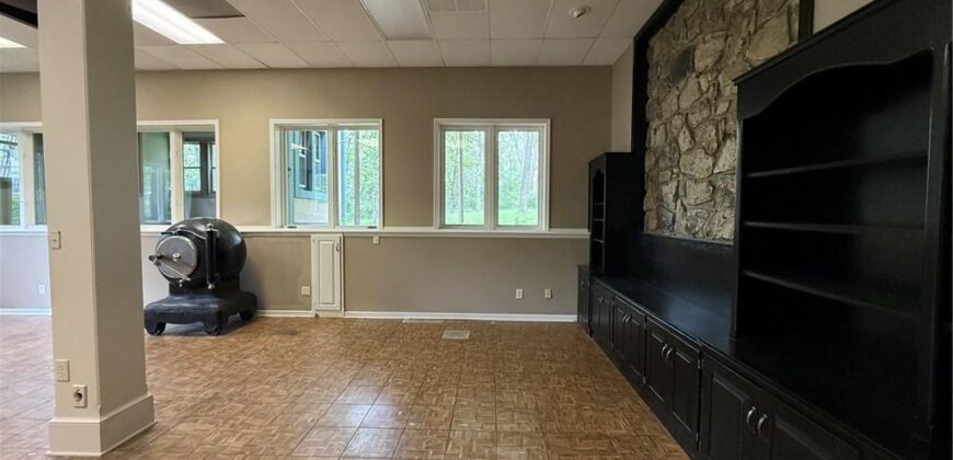 6807 Cedar Bend N/A, Kansas City, MO 64152