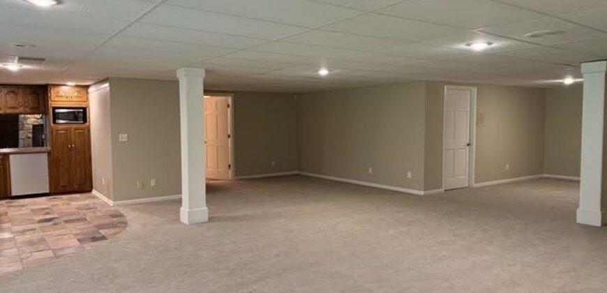 6807 Cedar Bend N/A, Kansas City, MO 64152