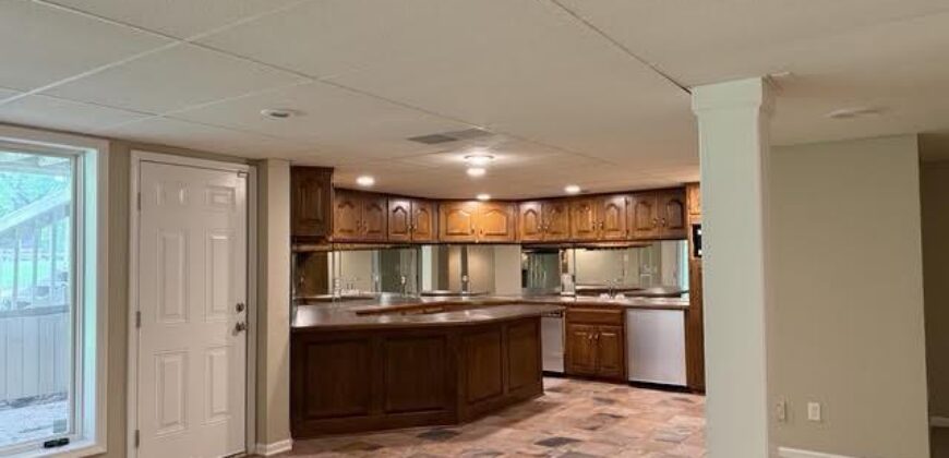 6807 Cedar Bend N/A, Kansas City, MO 64152