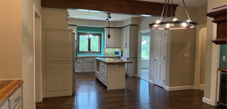 6807 Cedar Bend N/A, Kansas City, MO 64152