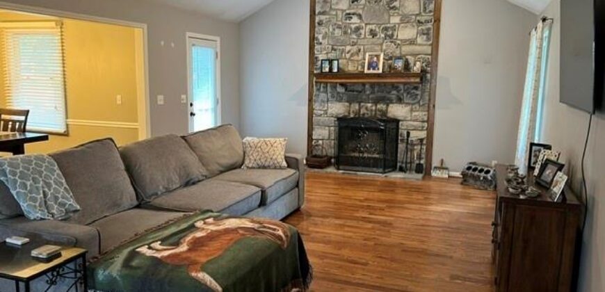 801 Feldspar Street, Kearney, MO 64060