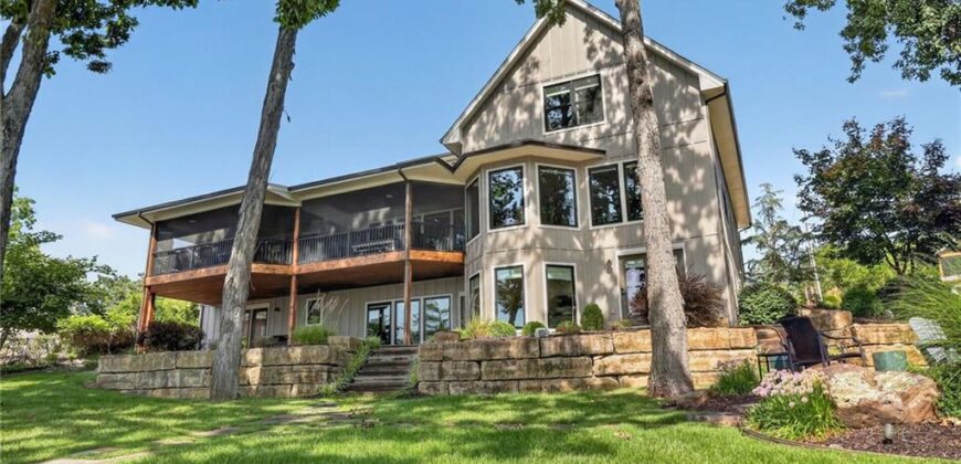 7400 NW Whipple Lane, Weatherby Lake, MO 64152