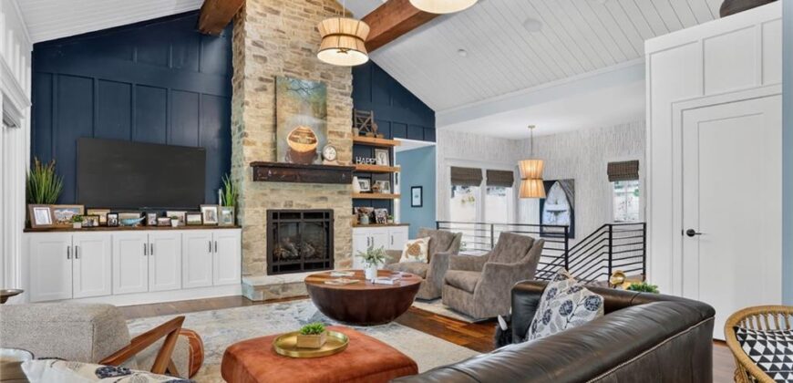 7400 NW Whipple Lane, Weatherby Lake, MO 64152