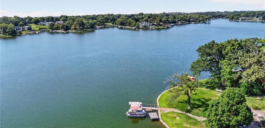 7400 NW Whipple Lane, Weatherby Lake, MO 64152