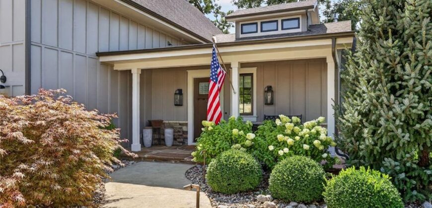 7400 NW Whipple Lane, Weatherby Lake, MO 64152