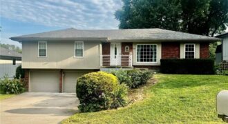 413 Pershing Avenue, Liberty, MO 64068