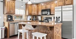 407 NE 192nd Terrace, Smithville, MO 64089