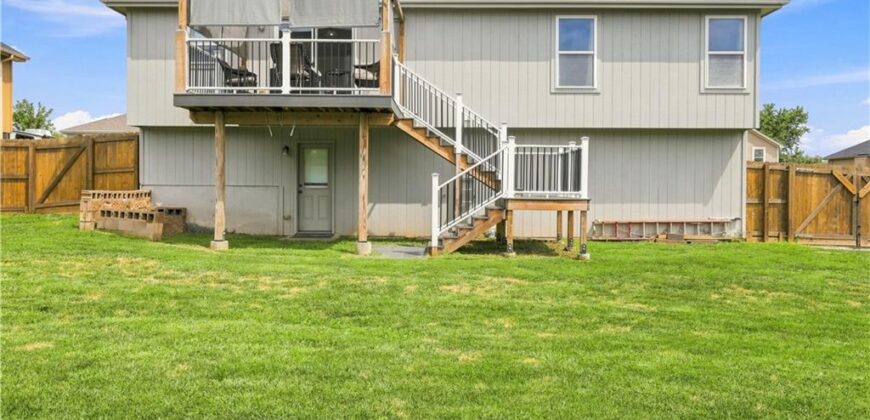 407 NE 192nd Terrace, Smithville, MO 64089