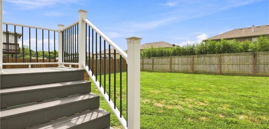 407 NE 192nd Terrace, Smithville, MO 64089