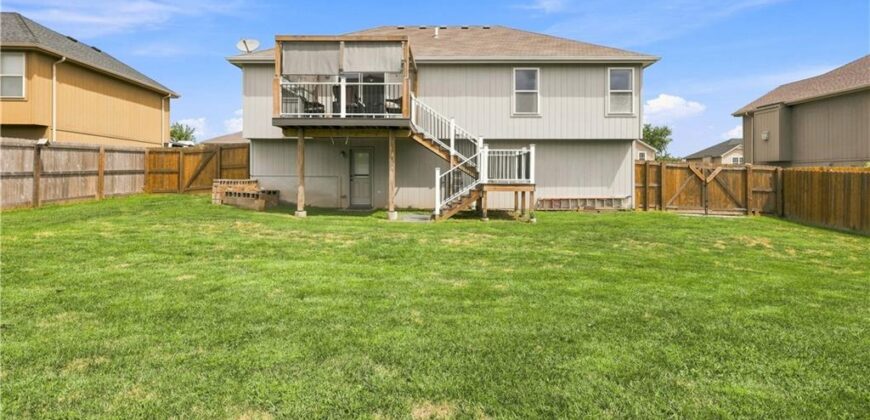 407 NE 192nd Terrace, Smithville, MO 64089