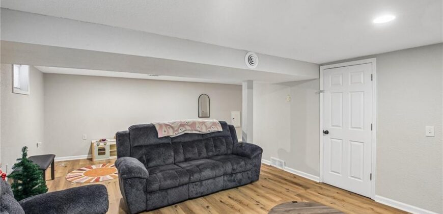 5104 N Smalley Avenue, Kansas City, MO 64119