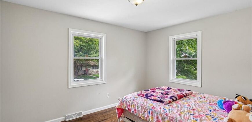 5104 N Smalley Avenue, Kansas City, MO 64119