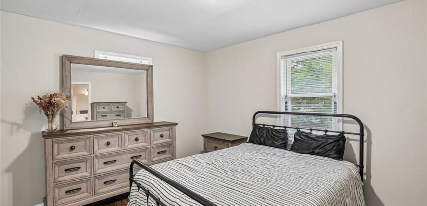 5104 N Smalley Avenue, Kansas City, MO 64119