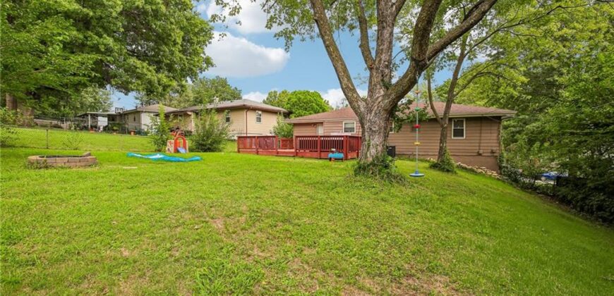 5104 N Smalley Avenue, Kansas City, MO 64119