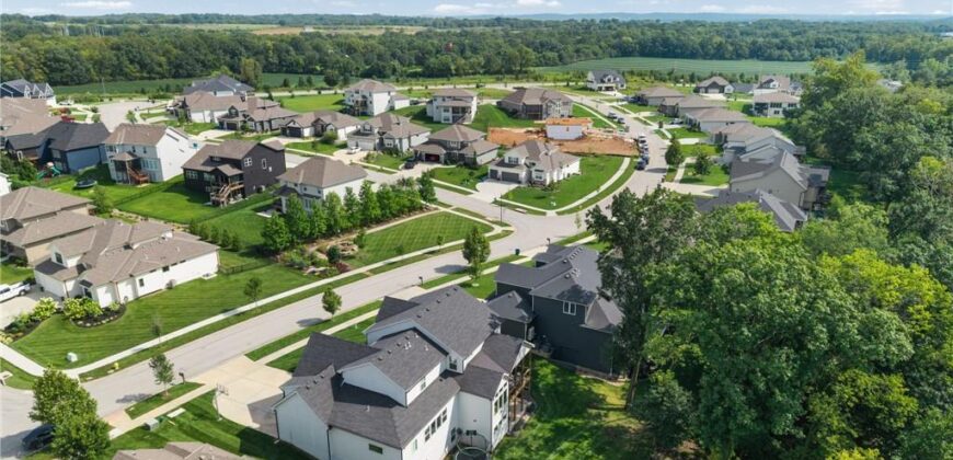 1788 Homestead Drive, Liberty, MO 64068