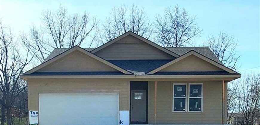 103 Highland Drive, Smithville, MO 64089
