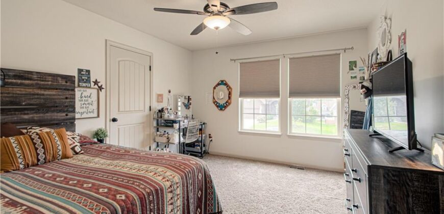9705 N Windsor Avenue, Kansas City, MO 64157