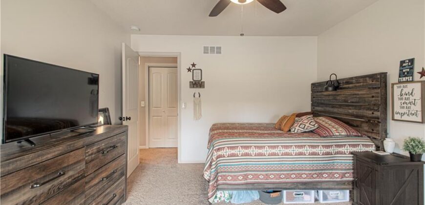 9705 N Windsor Avenue, Kansas City, MO 64157