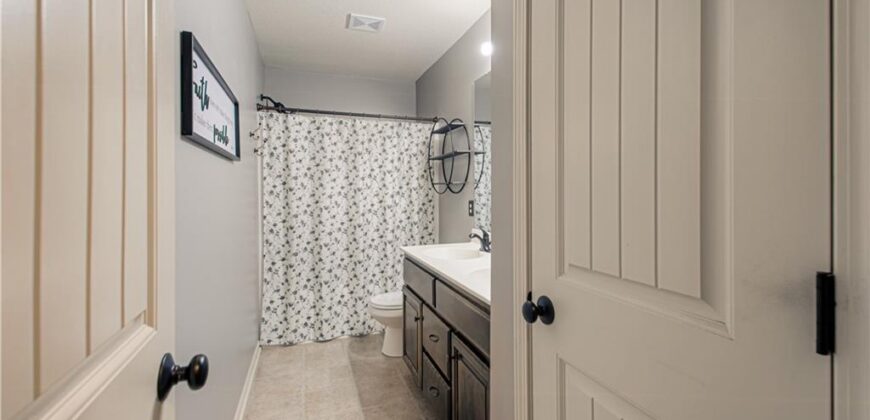 9705 N Windsor Avenue, Kansas City, MO 64157