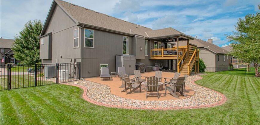 9705 N Windsor Avenue, Kansas City, MO 64157