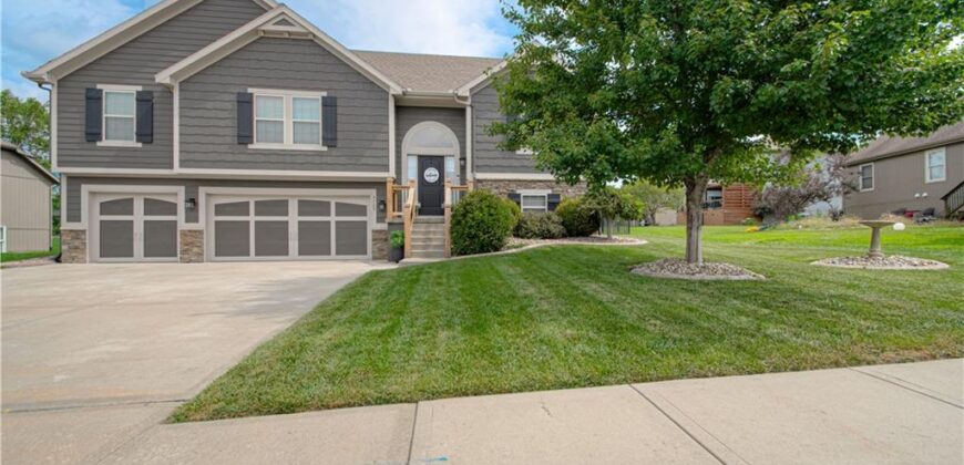 9705 N Windsor Avenue, Kansas City, MO 64157
