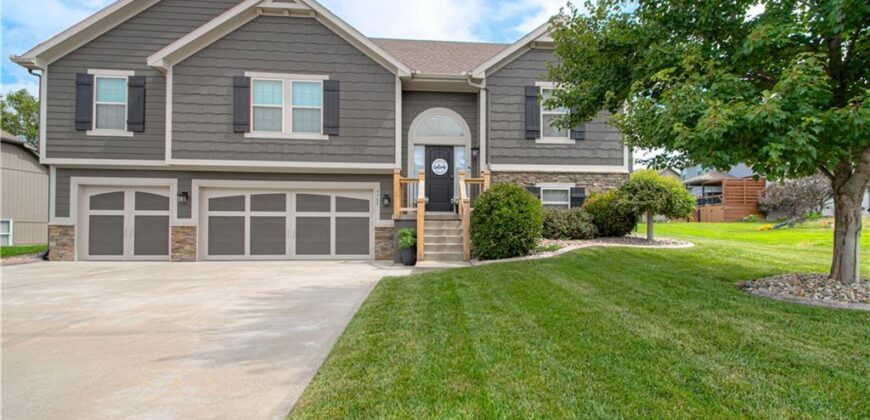 9705 N Windsor Avenue, Kansas City, MO 64157